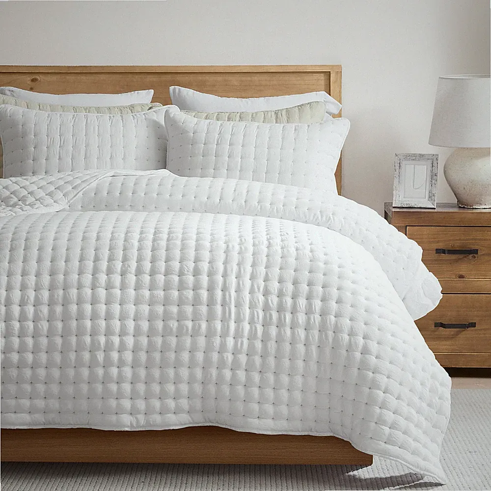Quilt Bedding Sets King Size 104x90 Lightweight WDCOZY White Pillow Shams Soft